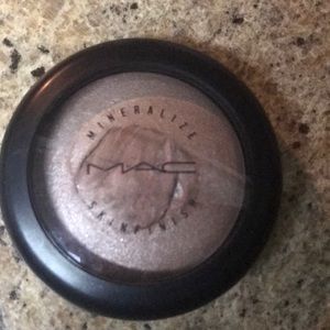 Mac MSF Crystal Pink